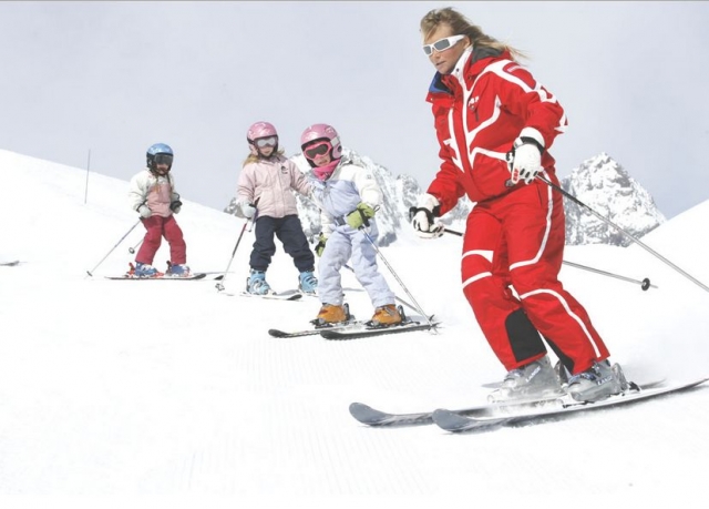  Kinderskifahren bei besten Bedingungen